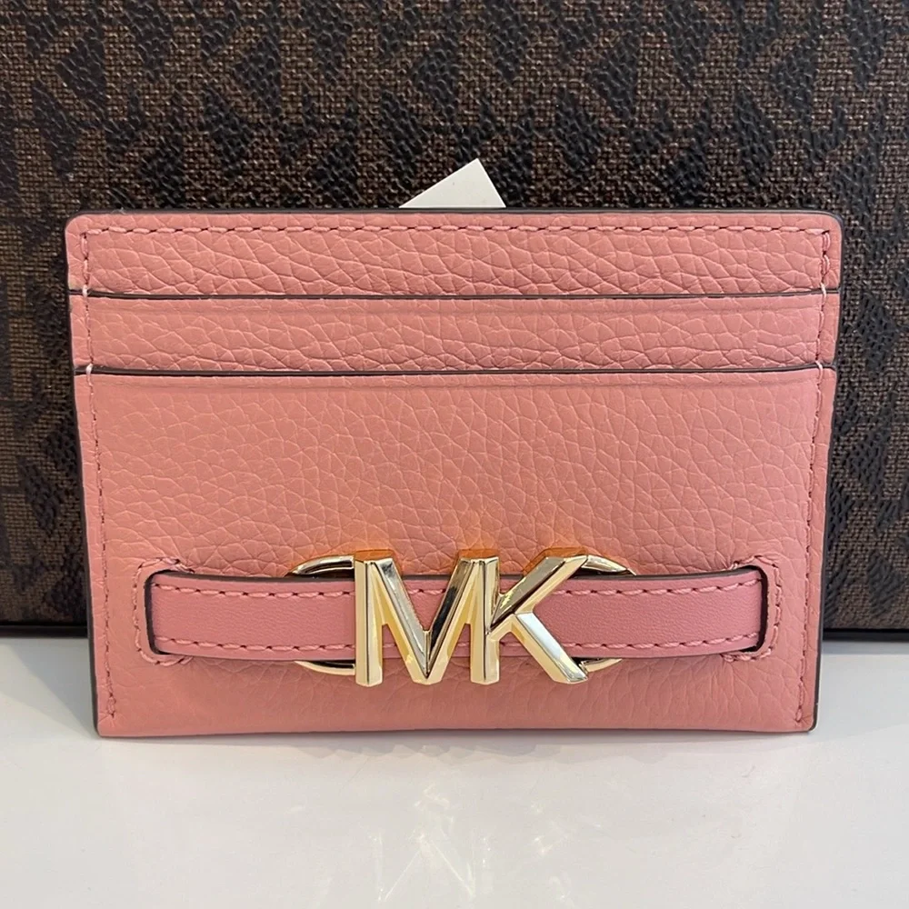 MICHAEL KORS
Reed Large Pebbled Leather Card Holder Case
Primrose
NWT - Picture 9 of 16